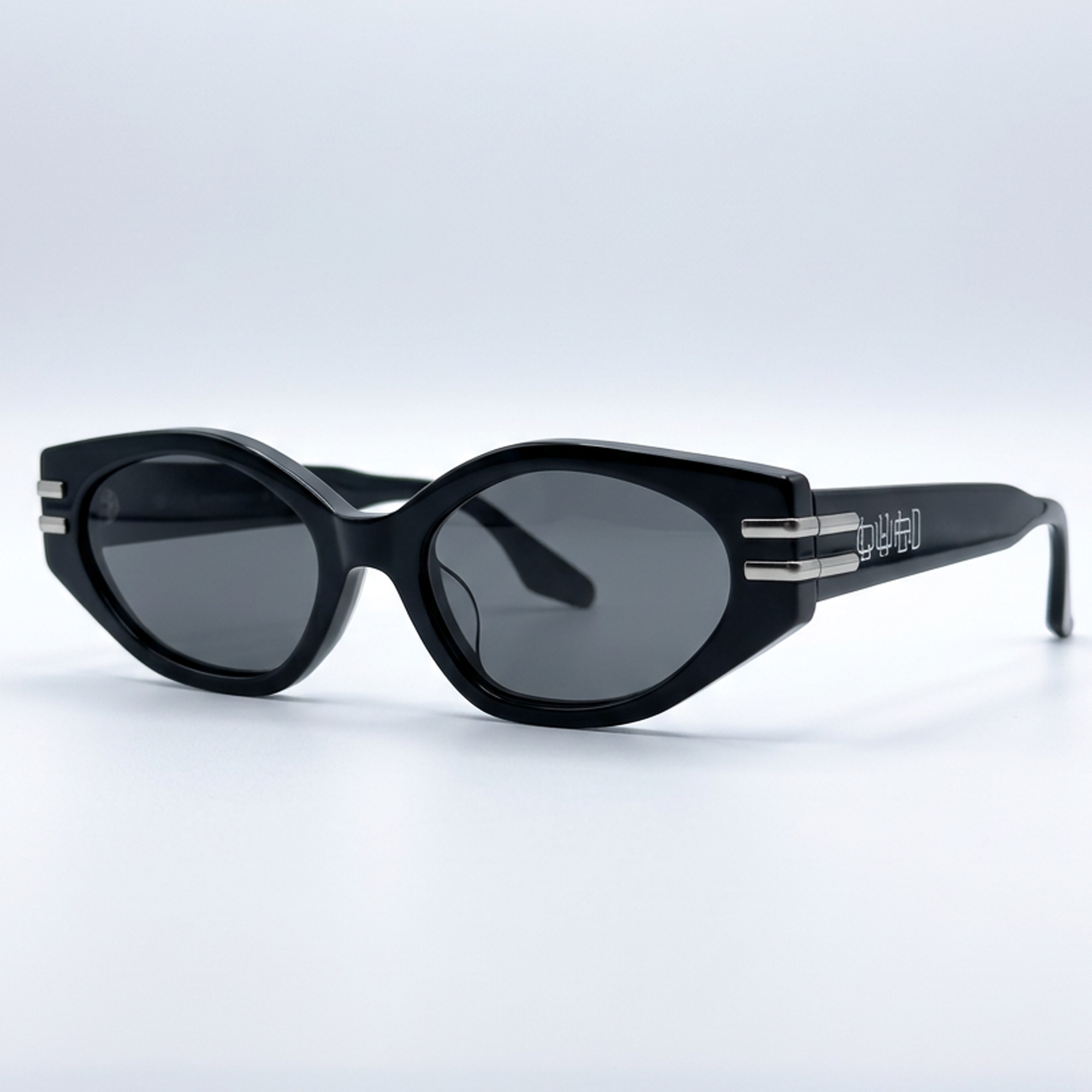 SHADES | 001